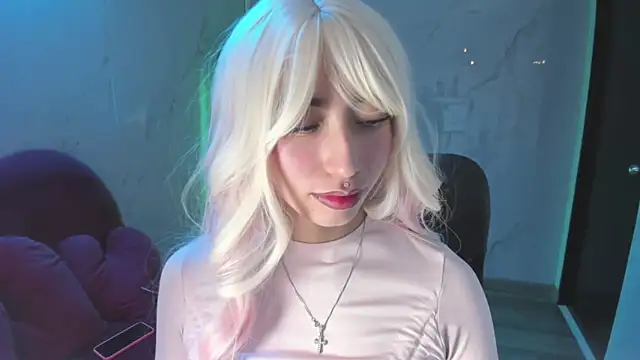 LilithCooperr  online show from November 2025 10:42:01 PM