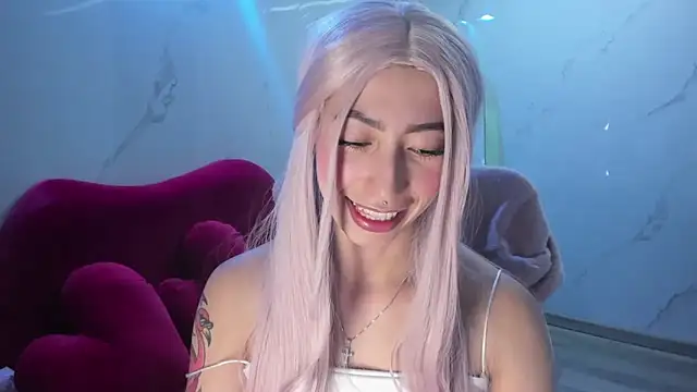 LilithCooperr  online show from November 2025 10:24:01 PM