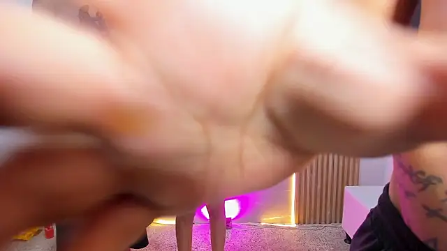 wild demongirl online show from January 2026 06:36:02 PM