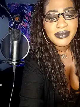 AmazonianMistress online show from October 2025 05:13:02 PM