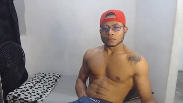 Snapshot of grandominantex1 chatting on December 2025 10:59:02 PM grandominantex1 online show from December 2025 10:59:02 PM