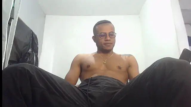 Snapshot of grandominantex1 chatting on September 2025 05:42:01 PM grandominantex1 online show from September 2025 05:42:01 PM