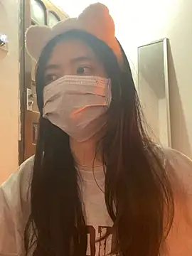 Snapshot of -hanime- chatting on December 2024 01:45:02 PM -hanime- online show from December 2024 01:45:02 PM