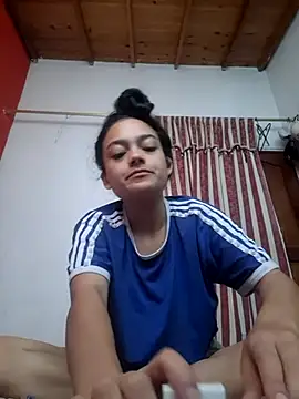 Snapshot of littlemelii chatting on February 2025 03:18:01 PM littlemelii online show from February 2025 03:18:01 PM