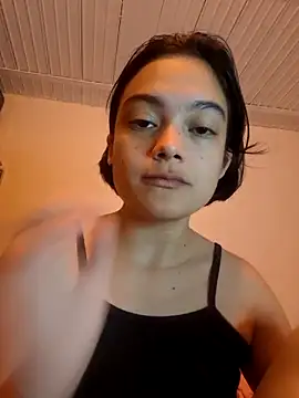 littlemelii online show from December 2025 08:03:01 PM