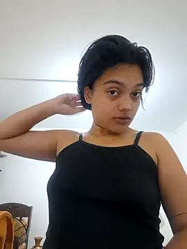 Snapshot of littlemelii chatting on March 2026 01:11:01 AM littlemelii online show from March 2026 01:11:01 AM