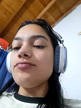 Snapshot of littlemelii chatting on January 2025 12:09:01 AM littlemelii online show from January 2025 12:09:01 AM