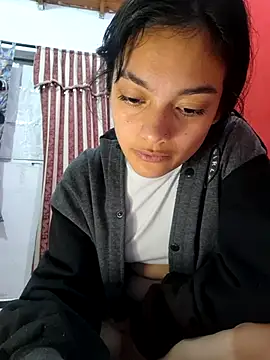 Snapshot of littlemelii chatting on January 2025 06:00:02 AM littlemelii online show from January 2025 06:00:02 AM