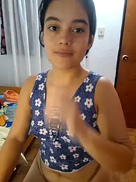 littlemelii online show from April 2026 07:04:02 PM