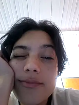 littlemelii online show from June 2026 02:22:03 AM