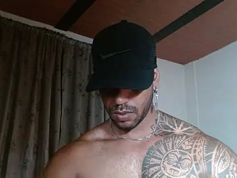 manolofitt online show from May 2026 03:52:02 PM