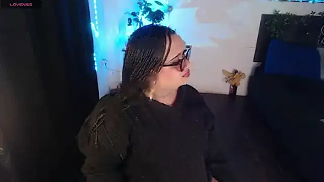 Snapshot of LiaScarlett chatting on October 2025 11:15:01 PM LiaScarlett online show from October 2025 11:15:01 PM