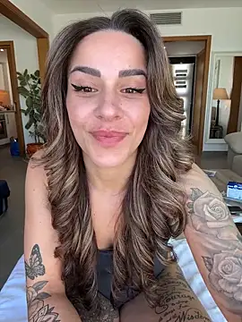 Alisa-Marie online show from April 2026 10:54:02 AM