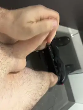 Drummer112 online show from November 2025 11:58:02 AM