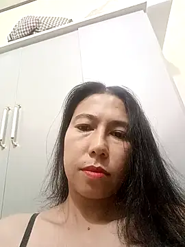 2HotAsain4u online show from December 2025 10:04:01 PM