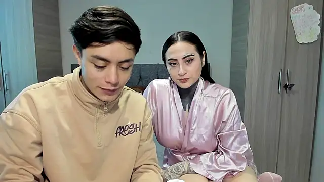 Snapshot of steban_and_kim chatting on January 2025 09:07:01 PM steban and kim online show from January 2025 09:07:01 PM