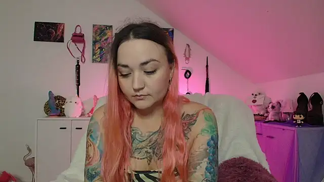 PinkHurricaneOfficial online show from September 2025 01:17:01 PM