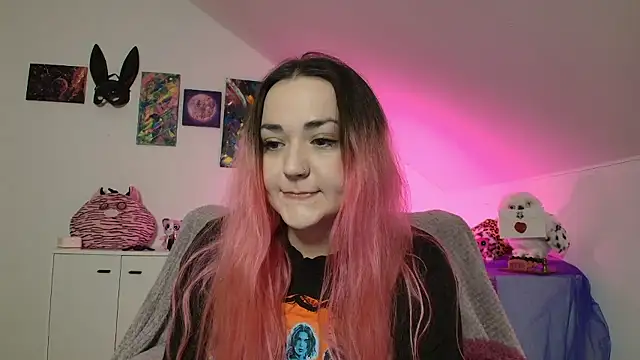 Snapshot of PinkHurricaneOfficial chatting on January 2026 04:43:02 PM PinkHurricaneOfficial online show from January 2026 04:43:02 PM