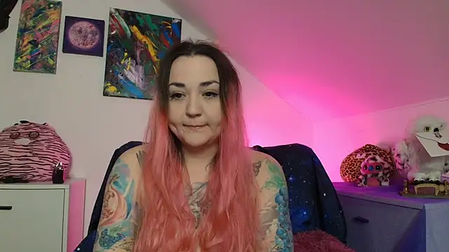 Snapshot of PinkHurricaneOfficial chatting on February 2026 09:36:02 PM PinkHurricaneOfficial online show from February 2026 09:36:02 PM