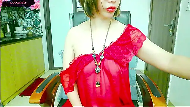 Miu-Le online show from September 2025 04:01:01 PM