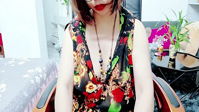 Miu-Le online show from June 2026 06:47:02 PM