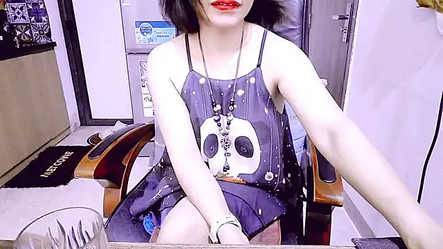Snapshot of Miu-Le chatting on April 2026 11:29:02 PM Miu-Le online show from April 2026 11:29:02 PM