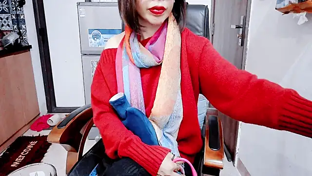 Miu-Le online show from January 2026 06:48:01 PM