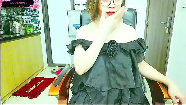 Miu-Le online show from September 2025 09:58:02 AM