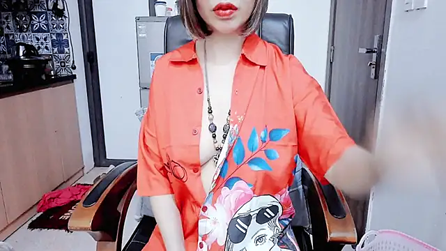 Miu-Le online show from December 2025 08:19:02 AM