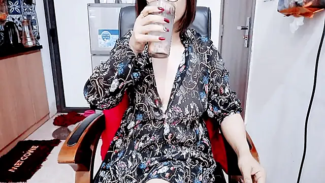 Miu-Le online show from March 2026 05:48:01 AM