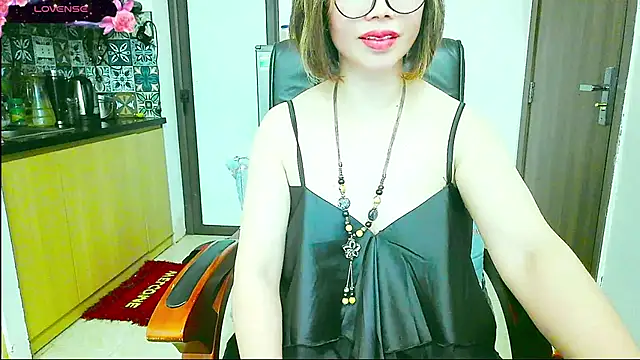 Miu-Le online show from September 2025 07:36:01 AM