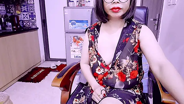 Snapshot of Miu-Le chatting on April 2026 03:31:02 PM Miu-Le online show from April 2026 03:31:02 PM