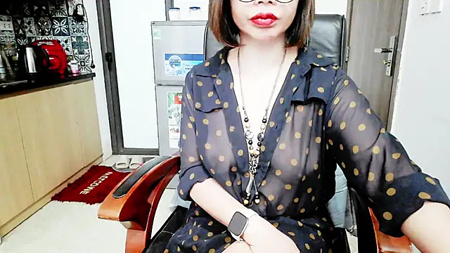 Miu-Le online show from November 2025 08:36:02 AM