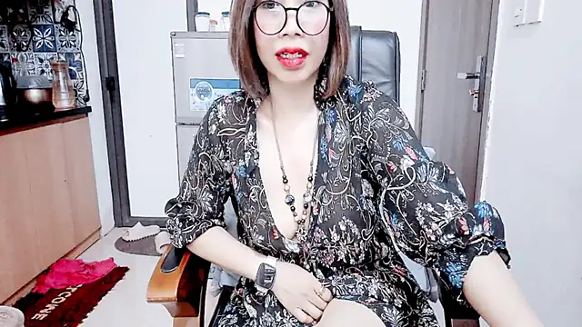 Miu-Le online show from December 2025 12:13:02 AM