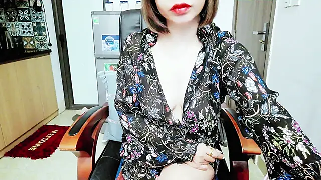 Miu-Le online show from December 2025 09:19:02 AM