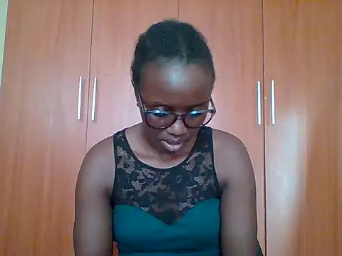 Snapshot of sexy_darleen23 chatting on June 2026 07:03:02 AM sexy darleen23 online show from June 2026 07:03:02 AM