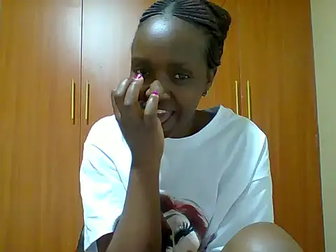 Snapshot of sexy_darleen23 chatting on October 2025 07:35:01 PM sexy darleen23 online show from October 2025 07:35:01 PM