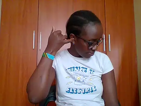 Snapshot of sexy_darleen23 chatting on June 2026 12:33:01 PM sexy darleen23 online show from June 2026 12:33:01 PM
