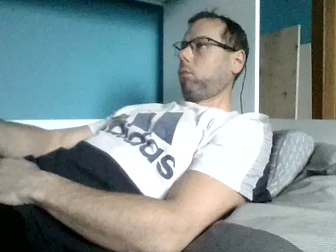 Snapshot of SEBIX-35 chatting on November 2025 07:42:01 AM SEBIX-35 online show from November 2025 07:42:01 AM