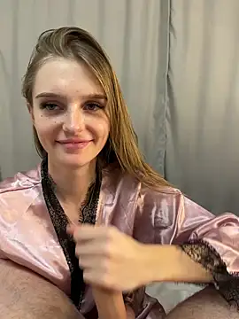Snapshot of lovelly_molly chatting on February 2025 08:25:01 PM lovelly molly online show from February 2025 08:25:01 PM