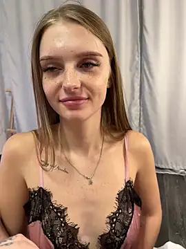 Snapshot of lovelly_molly chatting on March 2025 09:59:02 PM lovelly molly online show from March 2025 09:59:02 PM