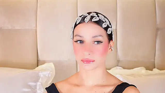 KiraKayleigh1 online show from November 2025 12:58:02 AM