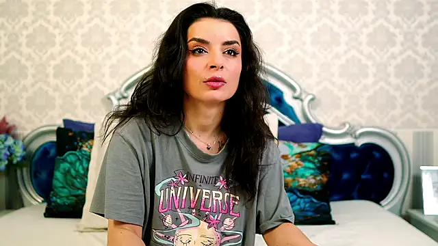 Snapshot of LilithDaughter chatting on June 2026 09:06:02 AM LilithDaughter online show from June 2026 09:06:02 AM