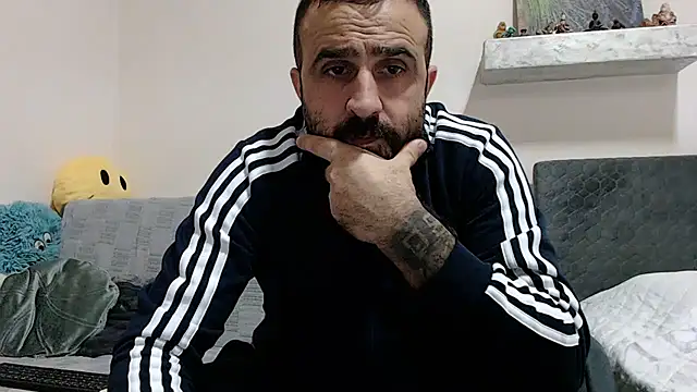 Snapshot of ivat80 chatting on December 2024 05:11:02 PM ivat80 online show from December 2024 05:11:02 PM