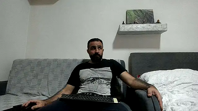 Snapshot of ivat80 chatting on October 2025 04:10:02 PM ivat80 online show from October 2025 04:10:02 PM