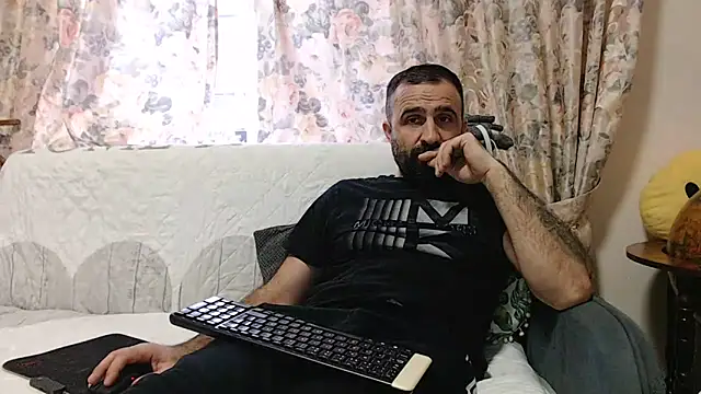 Snapshot of ivat80 chatting on February 2025 03:14:01 PM ivat80 online show from February 2025 03:14:01 PM