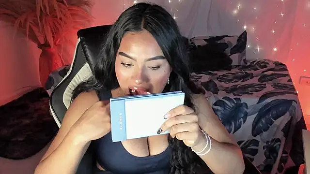 Riana Kean online show from April 2026 01:46:01 AM