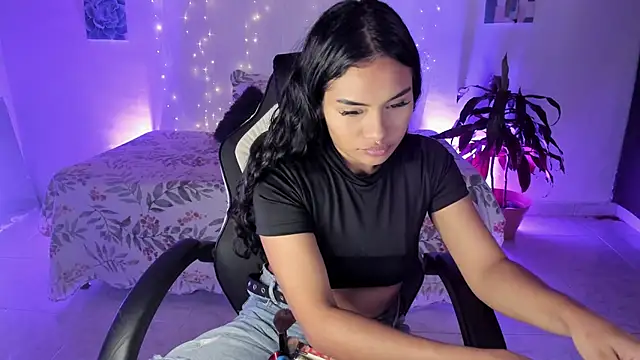 Riana Kean online show from November 2025 01:42:01 AM