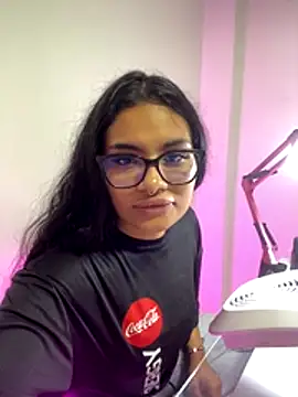 Riana Kean online show from December 2025 04:28:02 PM