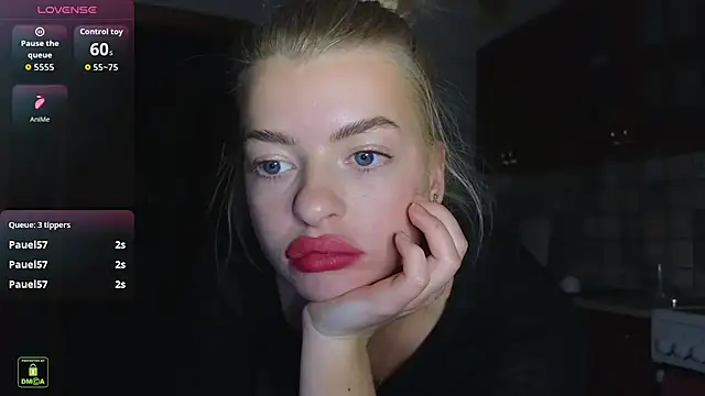 RinaBlondie online show from October 2025 04:08:02 PM